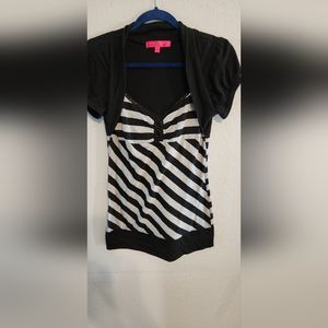 Jrs Size Large Almost Famous Gray & Black Striped Twofer Top